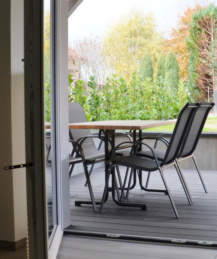 Hempis Ferienwohnungen Hochkirch Extérieur photo